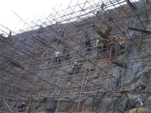 富宁公路桩基检测