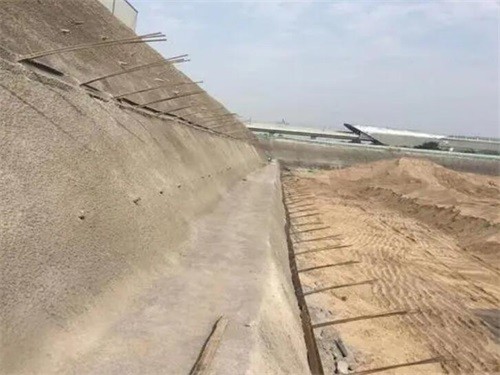 富宁河道边坡加固